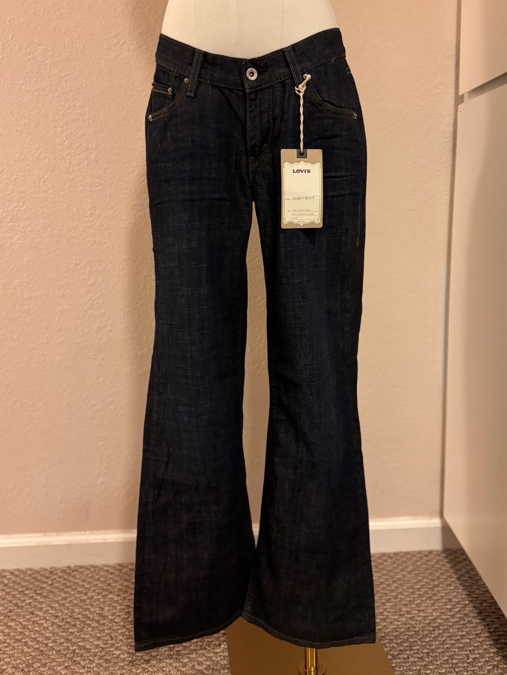 Levi’s Women’s Curvy Bootcut Jeans Size 10M W30 Dark Wash
